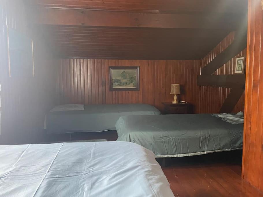 Maison Familiale Pays Basque Ahaxe-Alciette-Bascassan Bagian luar foto